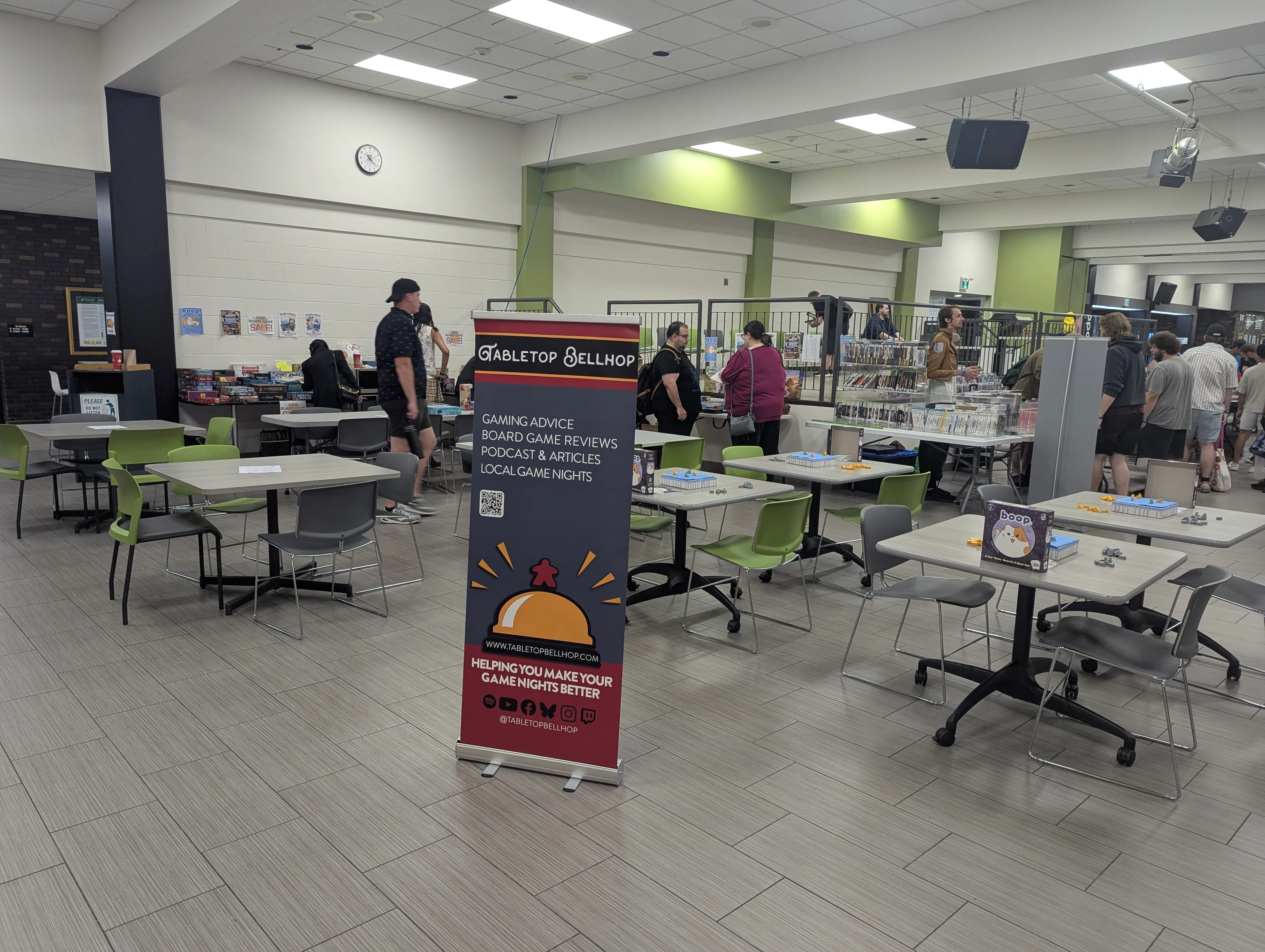 The Summoning Convention 2025 -tabletop bellhop banner and setup